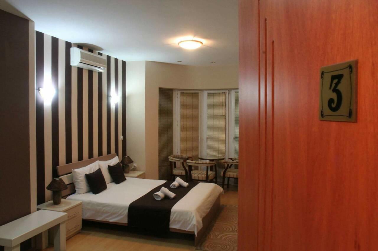 Gala-Garden Hotel บิโตลา ภายนอก รูปภาพ
