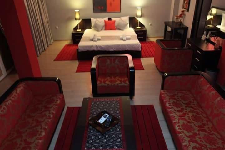 Gala-Garden Hotel บิโตลา ภายนอก รูปภาพ